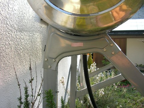 真空管パイプ太陽熱温水器の組み立て