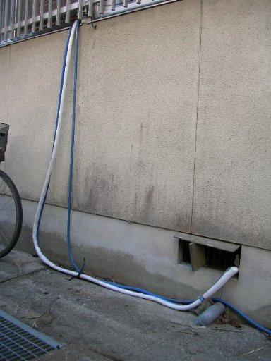 塩ビパイプを使った手作り太陽熱温水器の再設置