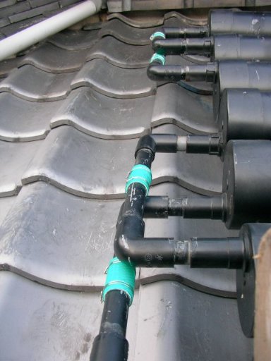塩ビパイプを使った手作り太陽熱温水器の再設置