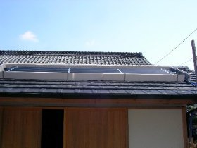 塩ビパイプを使った手作り太陽熱温水器