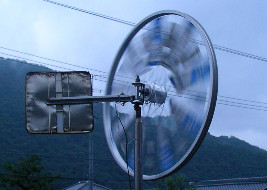ハブダイナモを使った風力発電機